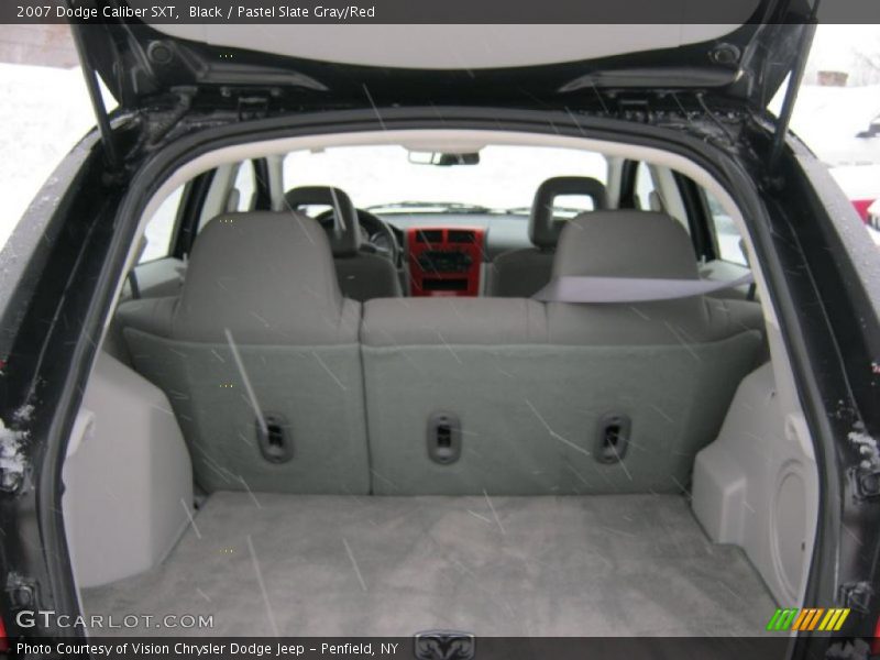  2007 Caliber SXT Trunk