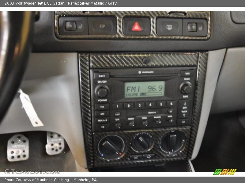 Reflex Silver Metallic / Grey 2003 Volkswagen Jetta GLI Sedan