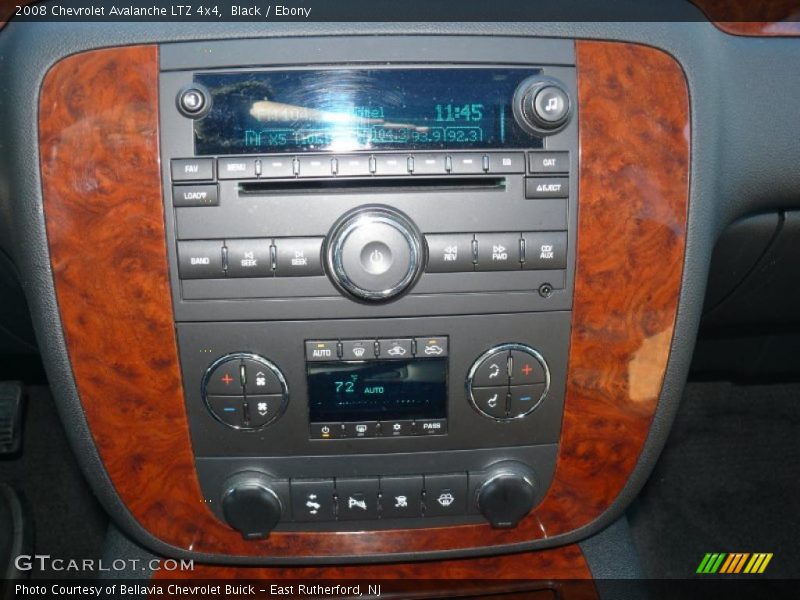 Black / Ebony 2008 Chevrolet Avalanche LTZ 4x4