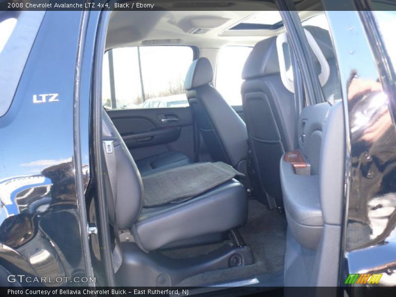 Black / Ebony 2008 Chevrolet Avalanche LTZ 4x4