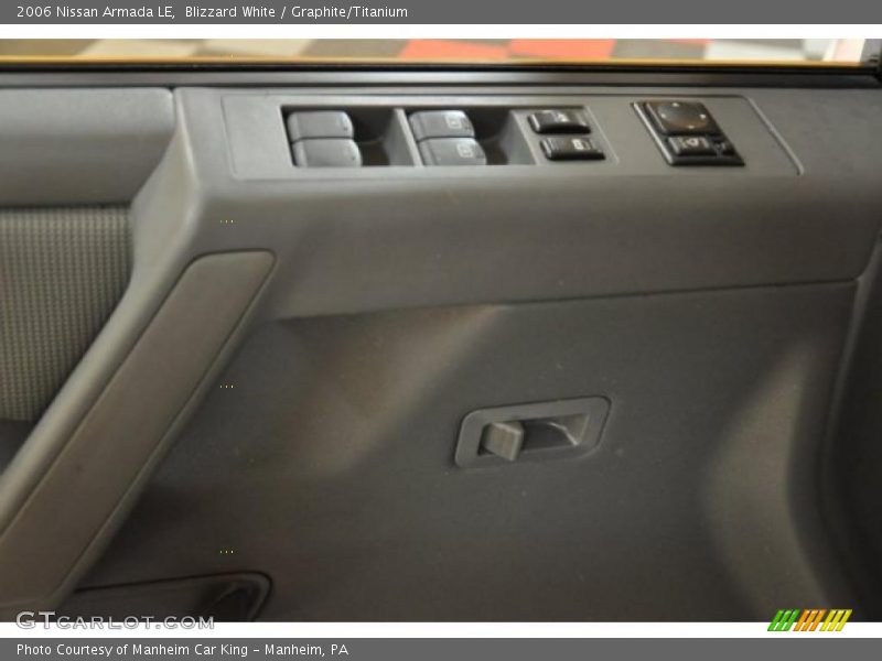 Blizzard White / Graphite/Titanium 2006 Nissan Armada LE