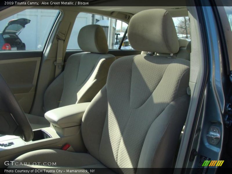 Aloe Green Metallic / Bisque 2009 Toyota Camry