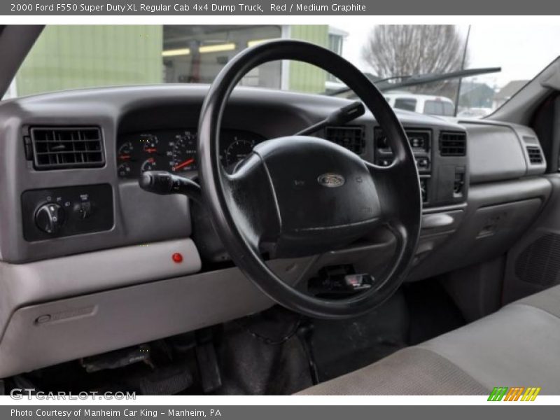 Red / Medium Graphite 2000 Ford F550 Super Duty XL Regular Cab 4x4 Dump Truck