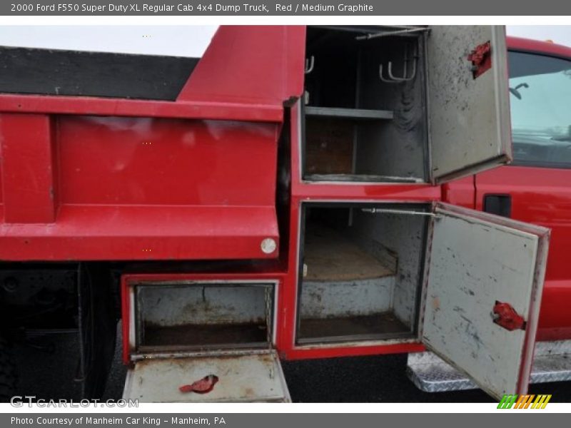 Red / Medium Graphite 2000 Ford F550 Super Duty XL Regular Cab 4x4 Dump Truck