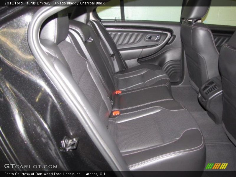 Tuxedo Black / Charcoal Black 2011 Ford Taurus Limited
