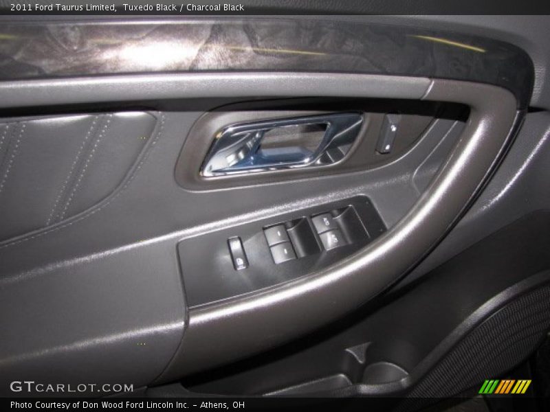 Door Panel of 2011 Taurus Limited