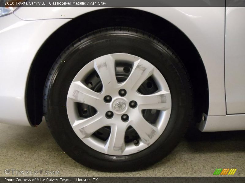 Classic Silver Metallic / Ash Gray 2010 Toyota Camry LE