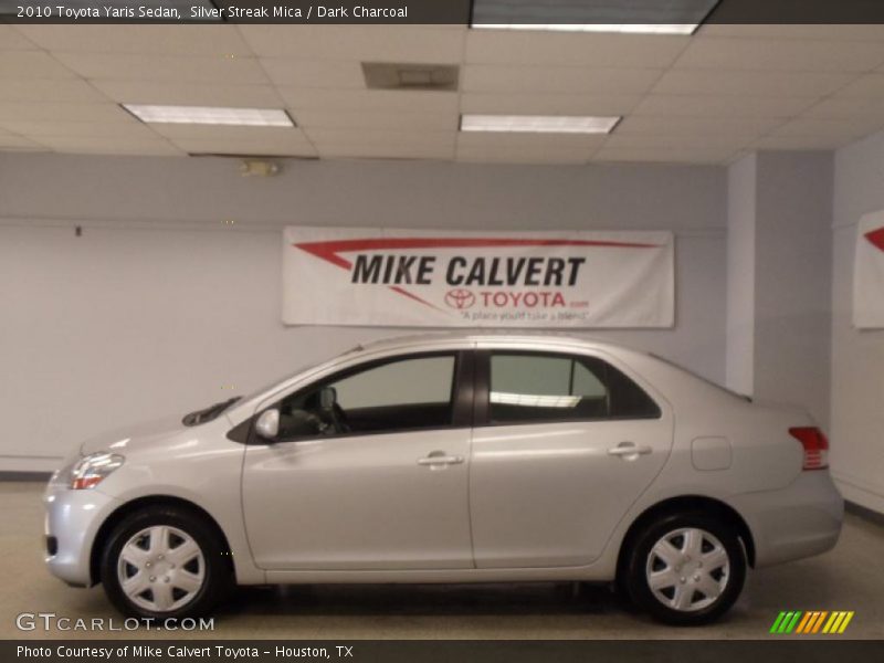 Silver Streak Mica / Dark Charcoal 2010 Toyota Yaris Sedan