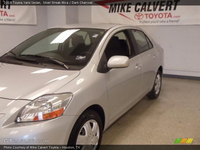 Silver Streak Mica / Dark Charcoal 2010 Toyota Yaris Sedan