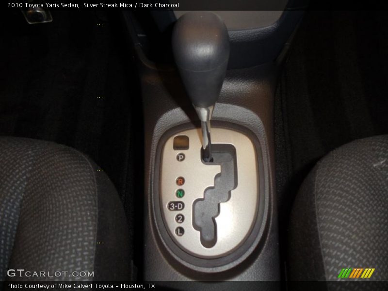 Silver Streak Mica / Dark Charcoal 2010 Toyota Yaris Sedan