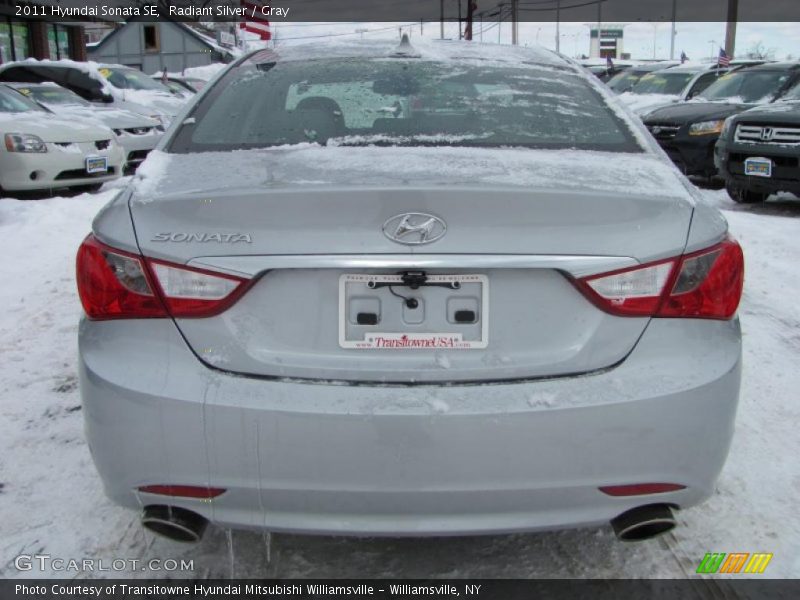Radiant Silver / Gray 2011 Hyundai Sonata SE