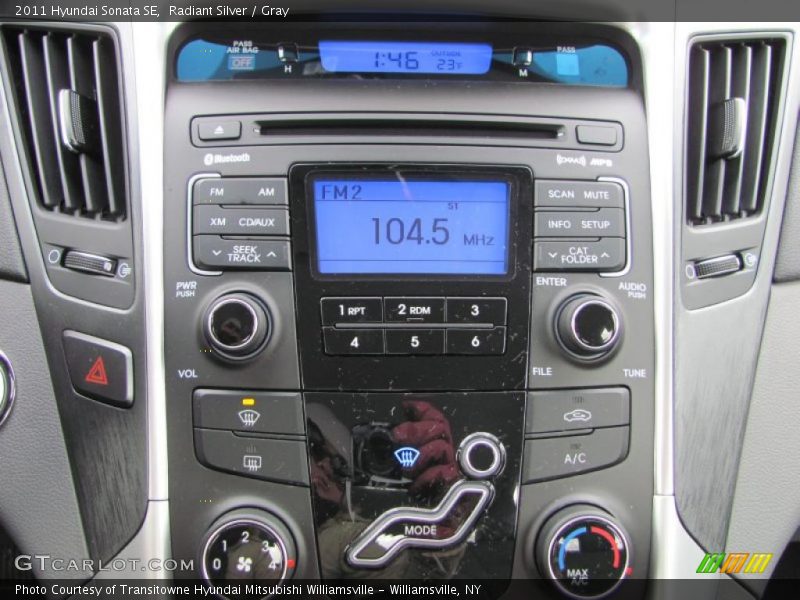 Radiant Silver / Gray 2011 Hyundai Sonata SE