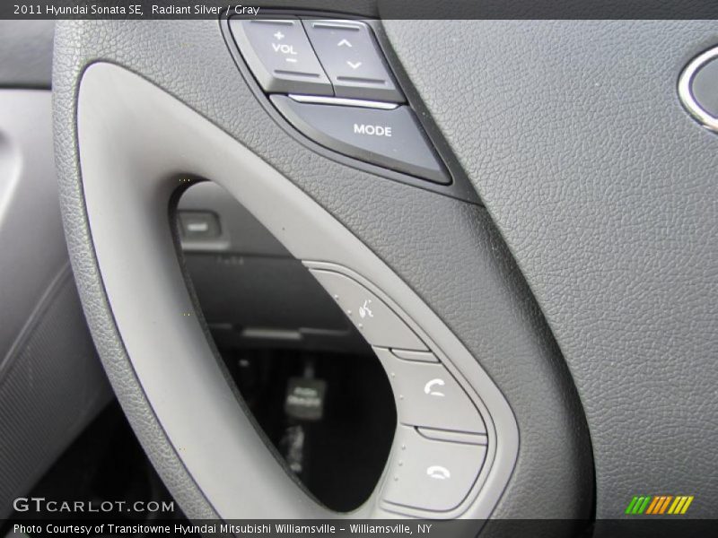 Radiant Silver / Gray 2011 Hyundai Sonata SE