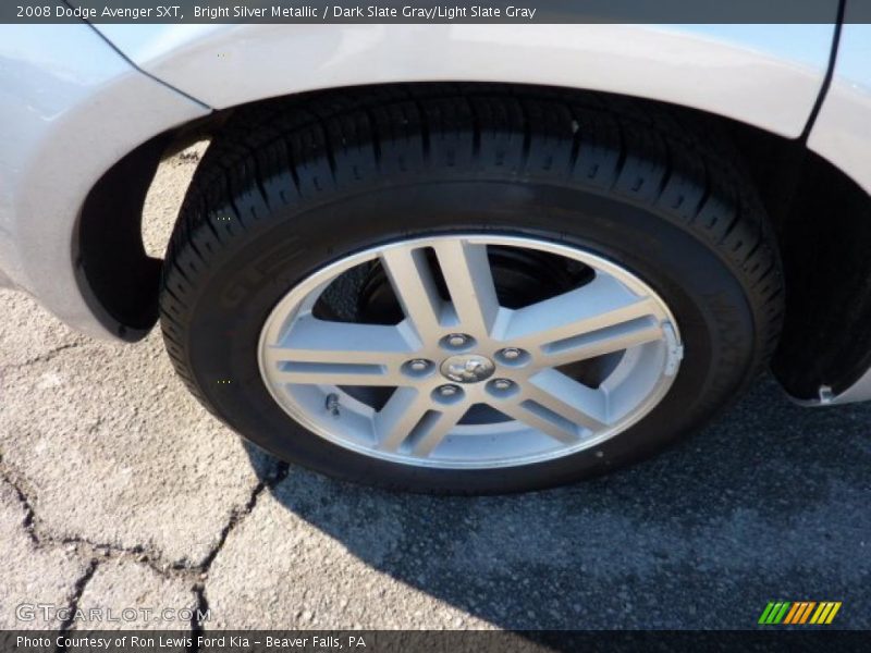 Bright Silver Metallic / Dark Slate Gray/Light Slate Gray 2008 Dodge Avenger SXT