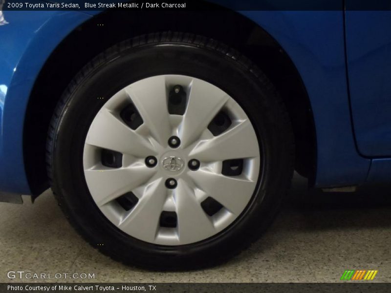 Blue Streak Metallic / Dark Charcoal 2009 Toyota Yaris Sedan
