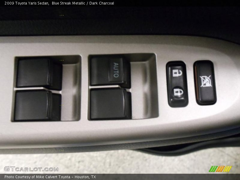 Blue Streak Metallic / Dark Charcoal 2009 Toyota Yaris Sedan