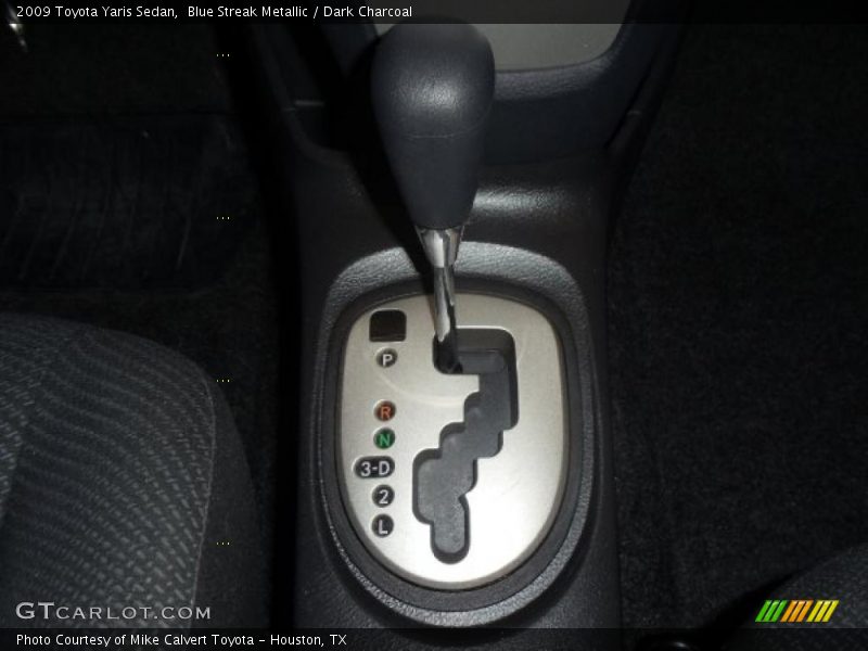 Blue Streak Metallic / Dark Charcoal 2009 Toyota Yaris Sedan