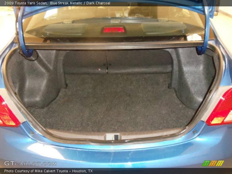 Blue Streak Metallic / Dark Charcoal 2009 Toyota Yaris Sedan