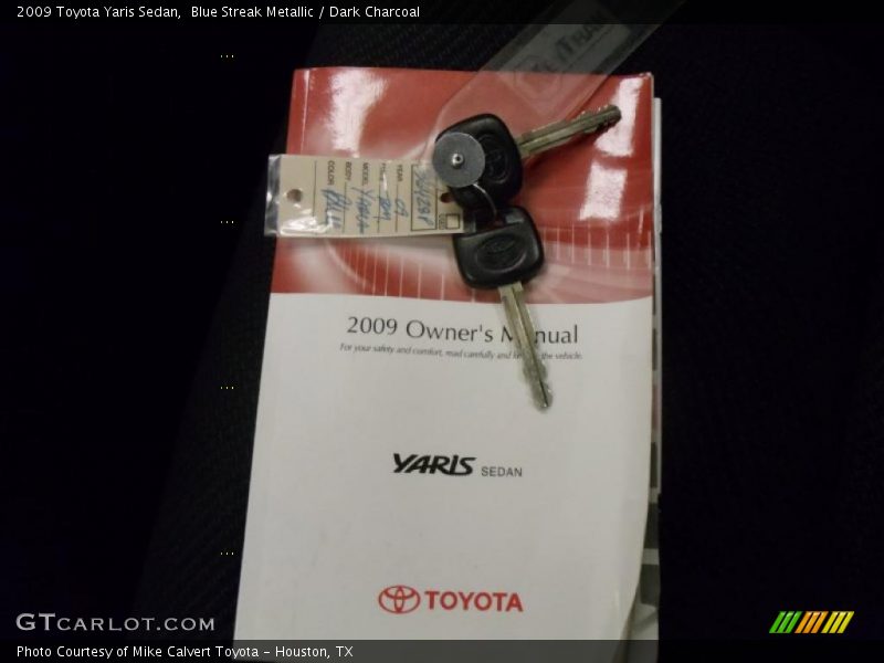 Blue Streak Metallic / Dark Charcoal 2009 Toyota Yaris Sedan