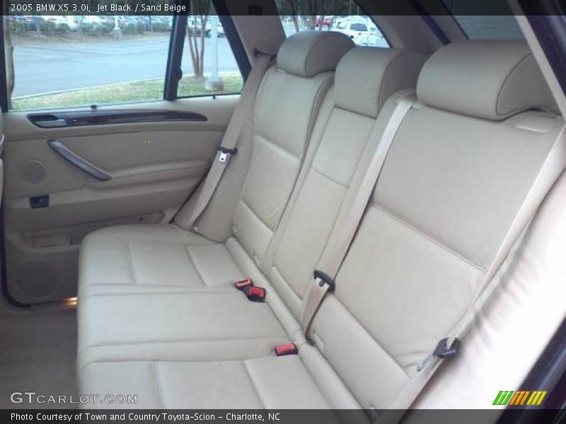 Jet Black / Sand Beige 2005 BMW X5 3.0i