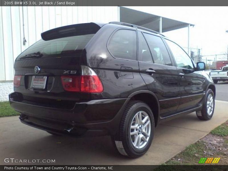 Jet Black / Sand Beige 2005 BMW X5 3.0i