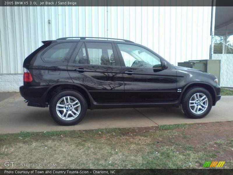 Jet Black / Sand Beige 2005 BMW X5 3.0i