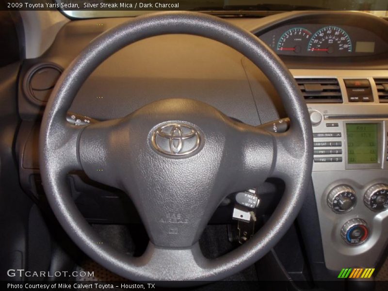 Silver Streak Mica / Dark Charcoal 2009 Toyota Yaris Sedan
