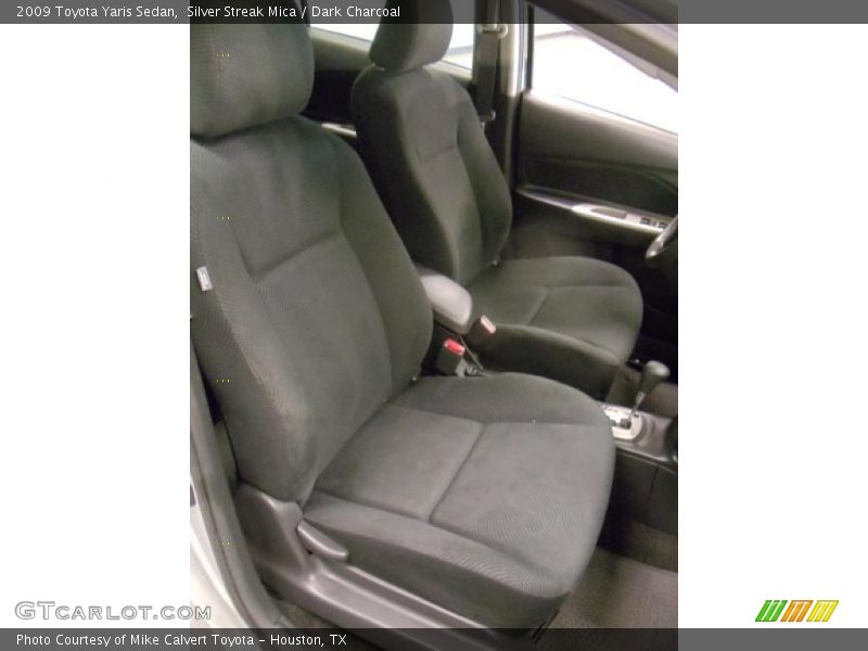 Silver Streak Mica / Dark Charcoal 2009 Toyota Yaris Sedan