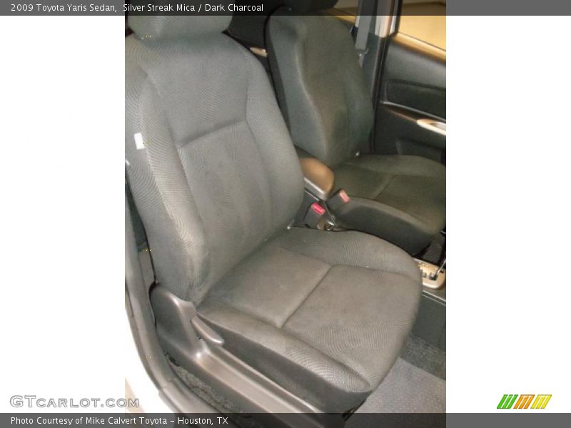 Silver Streak Mica / Dark Charcoal 2009 Toyota Yaris Sedan