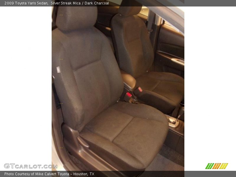 Silver Streak Mica / Dark Charcoal 2009 Toyota Yaris Sedan