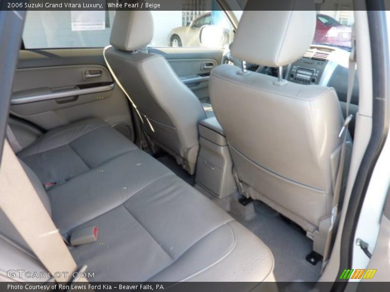  2006 Grand Vitara Luxury Beige Interior