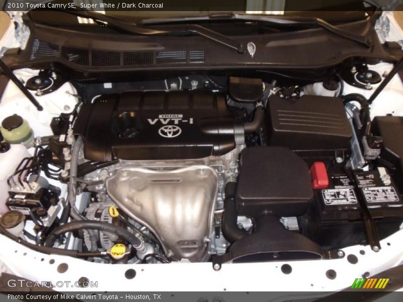 Super White / Dark Charcoal 2010 Toyota Camry SE