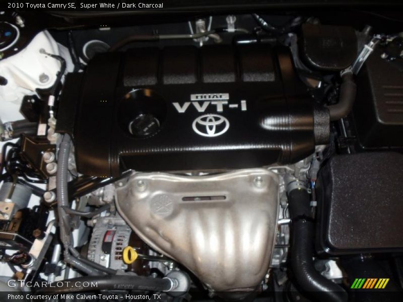 Super White / Dark Charcoal 2010 Toyota Camry SE