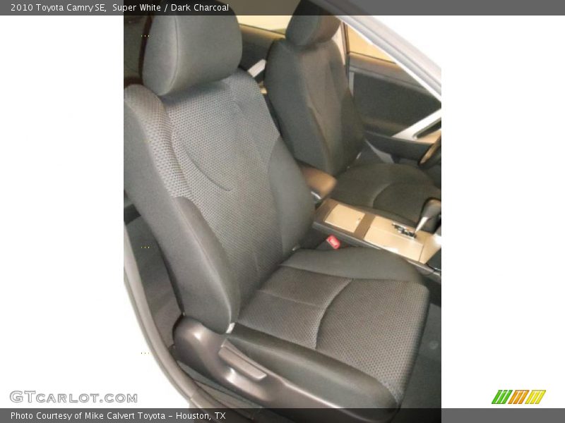 Super White / Dark Charcoal 2010 Toyota Camry SE
