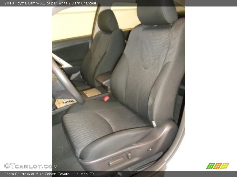 Super White / Dark Charcoal 2010 Toyota Camry SE