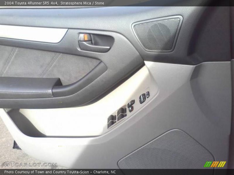 Stratosphere Mica / Stone 2004 Toyota 4Runner SR5 4x4