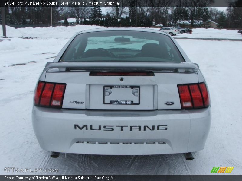 Silver Metallic / Medium Graphite 2004 Ford Mustang V6 Coupe