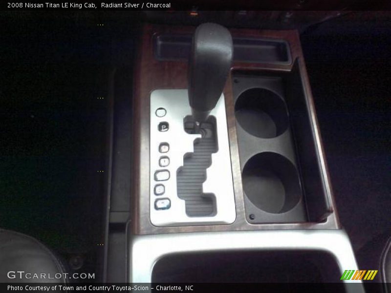 Radiant Silver / Charcoal 2008 Nissan Titan LE King Cab