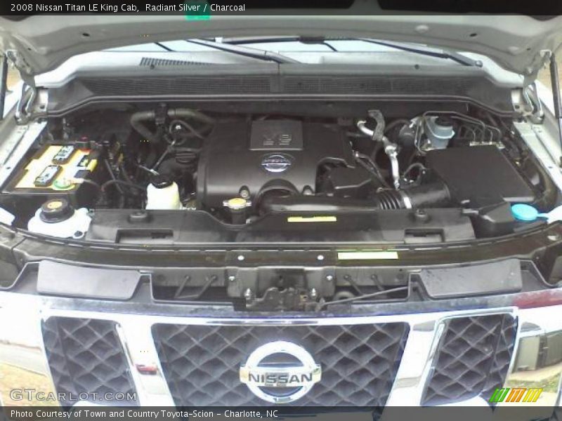 Radiant Silver / Charcoal 2008 Nissan Titan LE King Cab