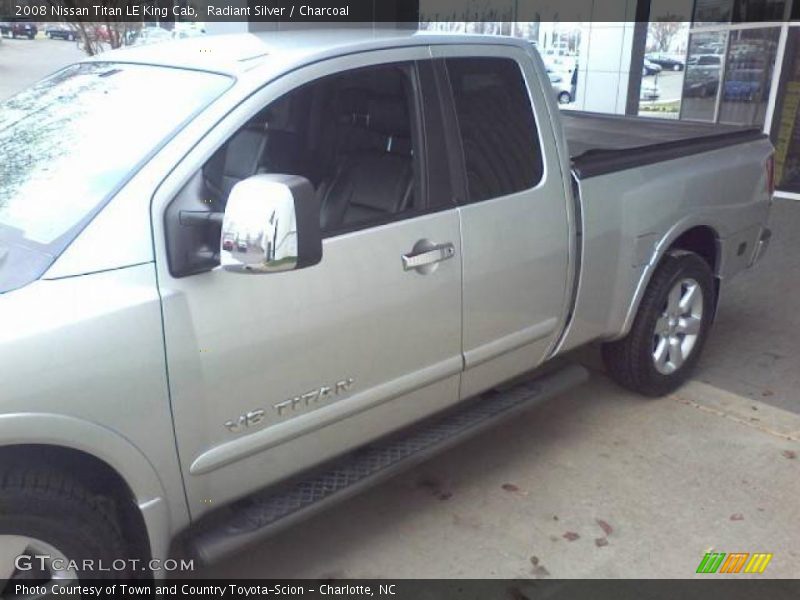 Radiant Silver / Charcoal 2008 Nissan Titan LE King Cab