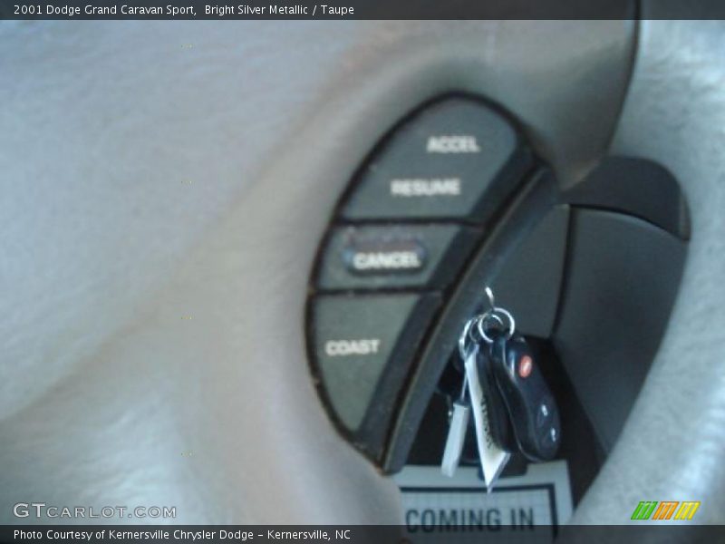 Bright Silver Metallic / Taupe 2001 Dodge Grand Caravan Sport