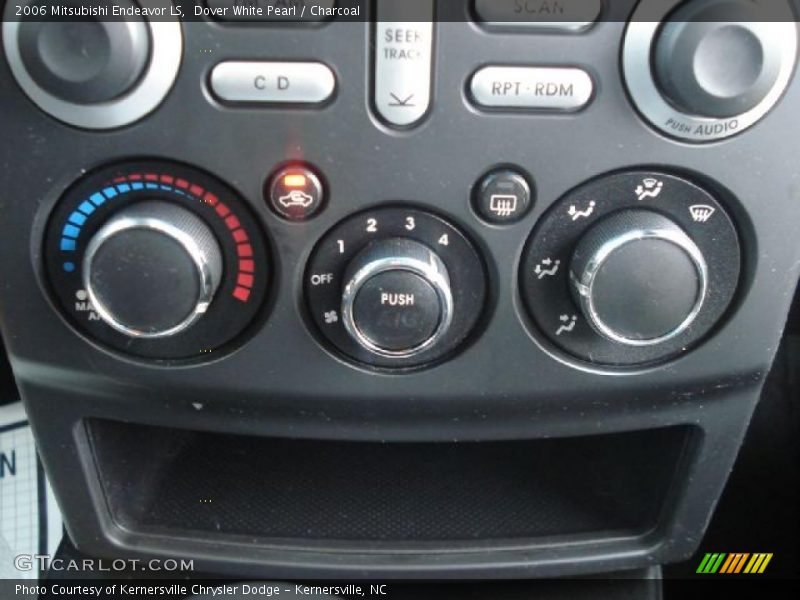 Dover White Pearl / Charcoal 2006 Mitsubishi Endeavor LS