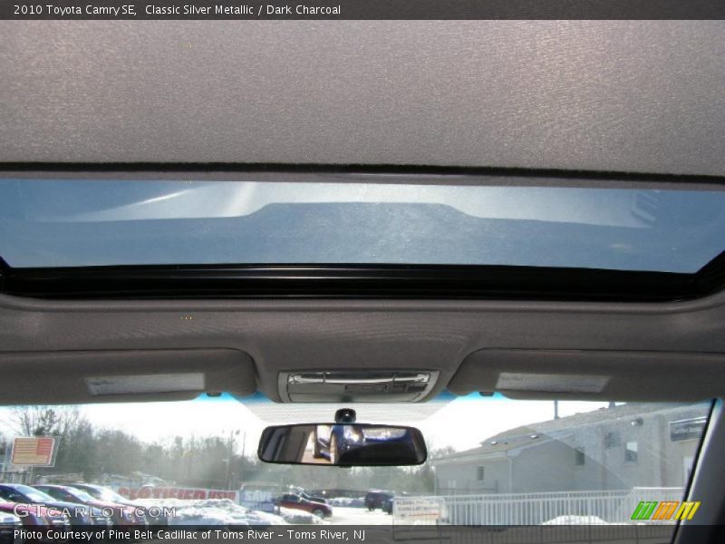 Classic Silver Metallic / Dark Charcoal 2010 Toyota Camry SE