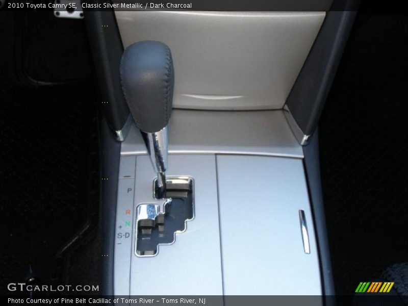 Classic Silver Metallic / Dark Charcoal 2010 Toyota Camry SE