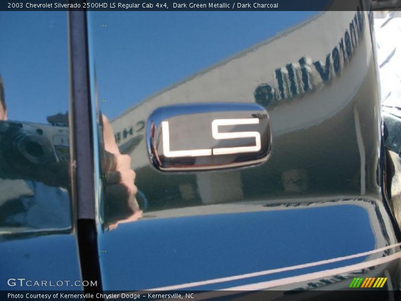 Dark Green Metallic / Dark Charcoal 2003 Chevrolet Silverado 2500HD LS Regular Cab 4x4