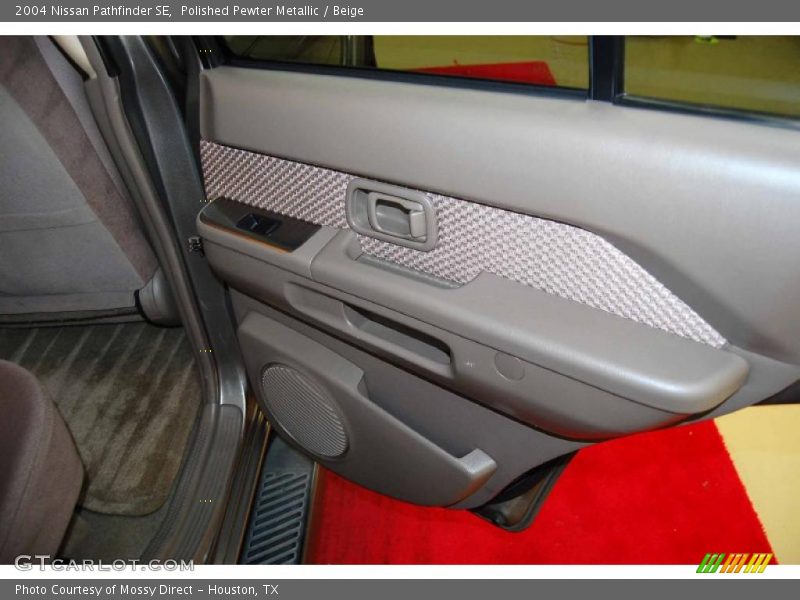 Polished Pewter Metallic / Beige 2004 Nissan Pathfinder SE