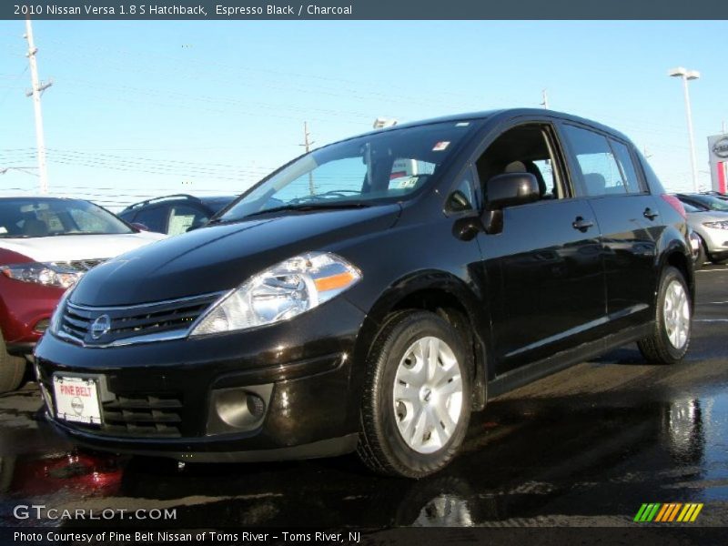 Front 3/4 View of 2010 Versa 1.8 S Hatchback