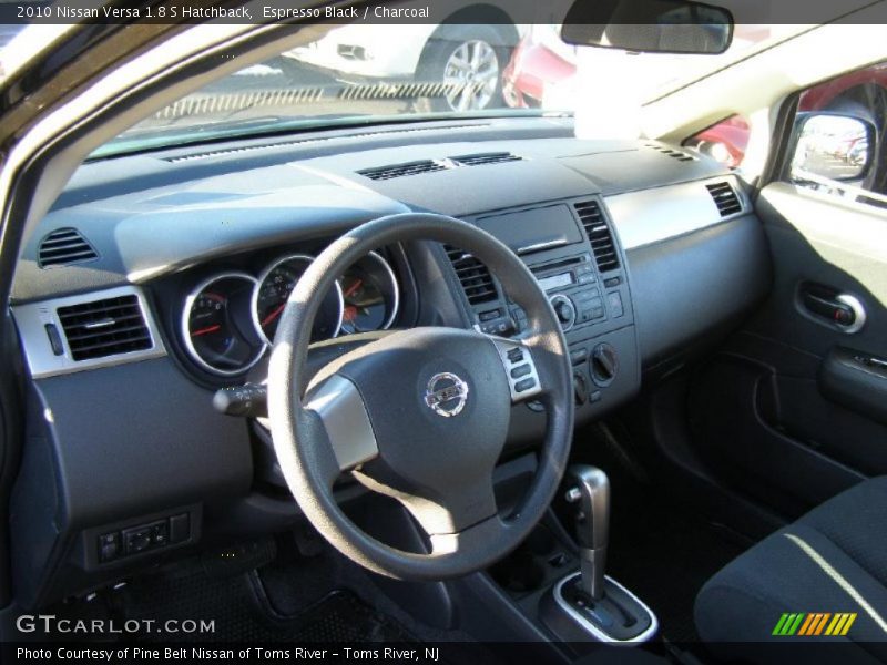 Dashboard of 2010 Versa 1.8 S Hatchback