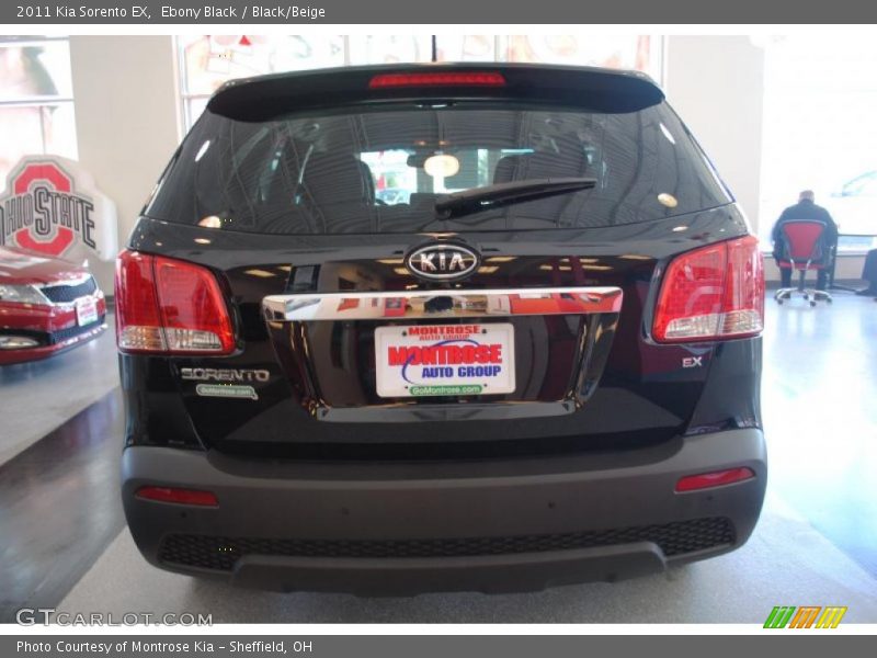 Ebony Black / Black/Beige 2011 Kia Sorento EX