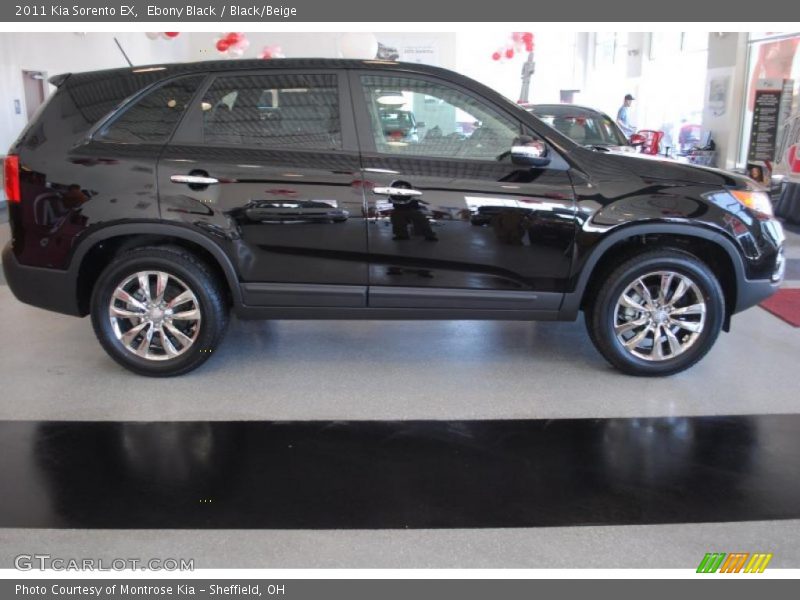 Ebony Black / Black/Beige 2011 Kia Sorento EX